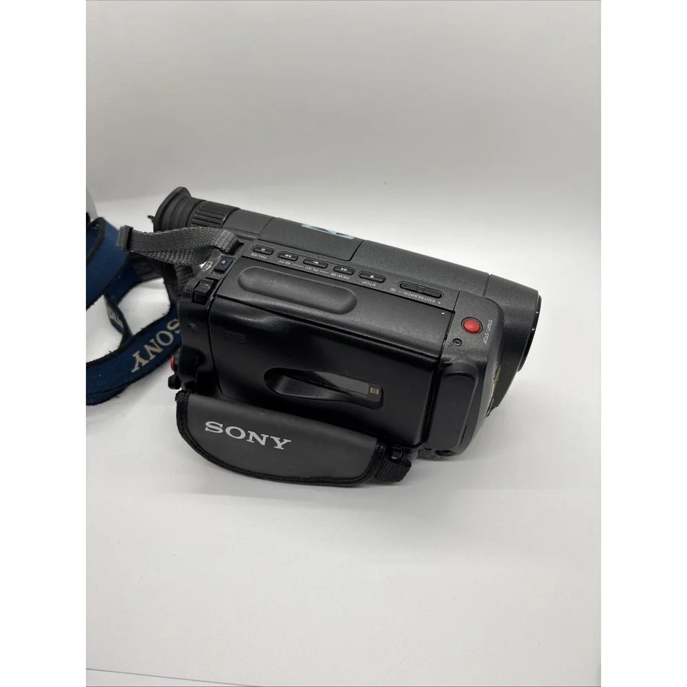Sony CCD-TRV12 Video 8 Handycam 8mm Handheld Camcorder Gray CCD-TRV12
